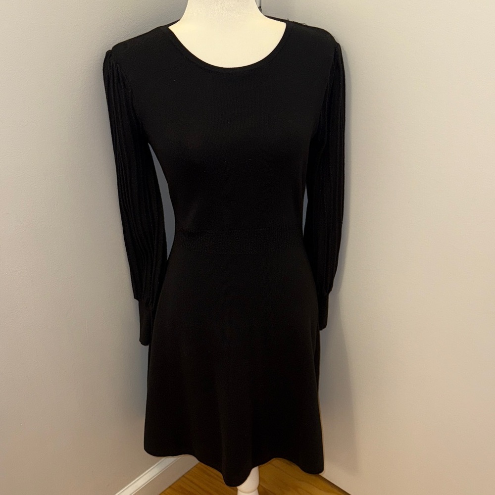 Nanette Elegant Black knee length Dress